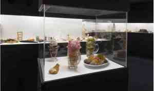 Inside view. On loan from the Austrian Ludwig Foundation, since 1991. © 1965–77 Claes Oldenburg. Photo by MoMA Imaging Services Dept. © 2013 The Museum of Modern Art