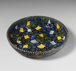 This mosaic glass dish may look like Italian 1980s, but it’s Greek from the 2nd-1st century B.C. Source: The Met