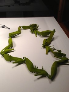 Ted Noten’s clever Fashionista necklace made of tiny resin high-heeled shoes 